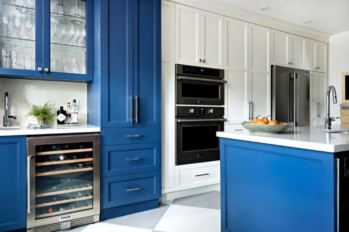 Blue kitchen decor accessories