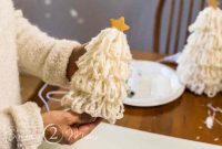 Diy yarn christmas tree