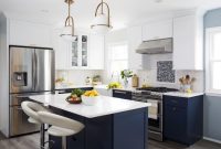 Navy blue kitchen decor