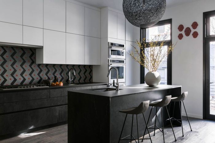 Black and white plaid kitchen decor