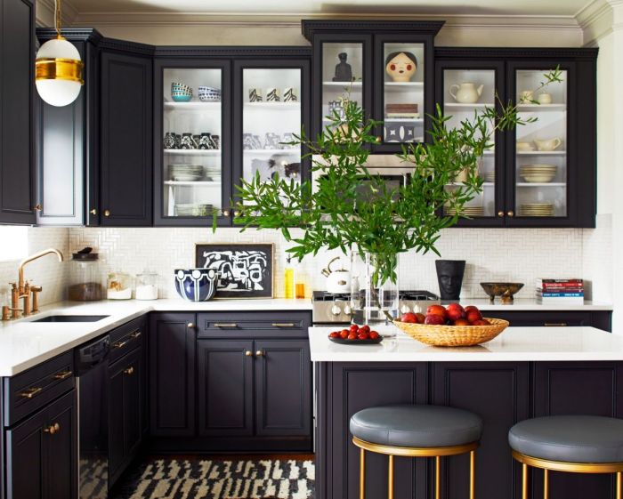 Black and white plaid kitchen decor