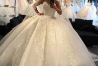 D and g wedding dress