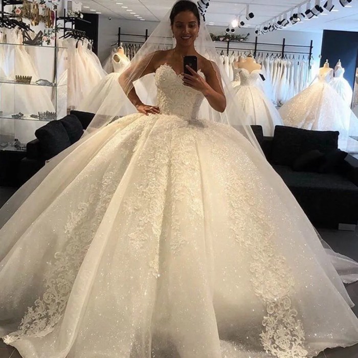 D and g wedding dress